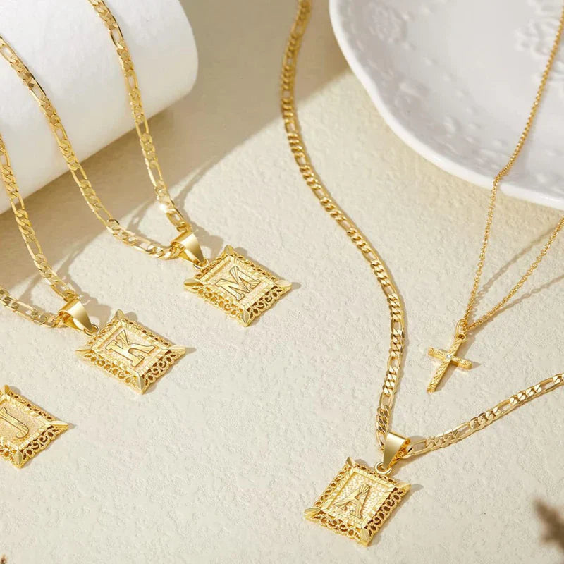 Cruz Inicial | Set de collares | Dorado