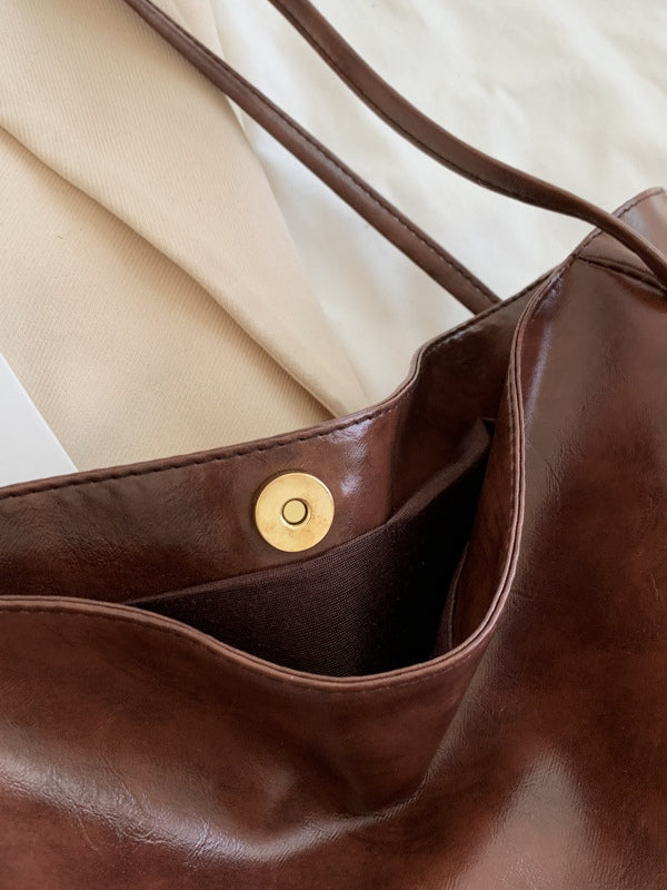 Bolso de hombro tipo canasta de cuero suave de gran capacidad