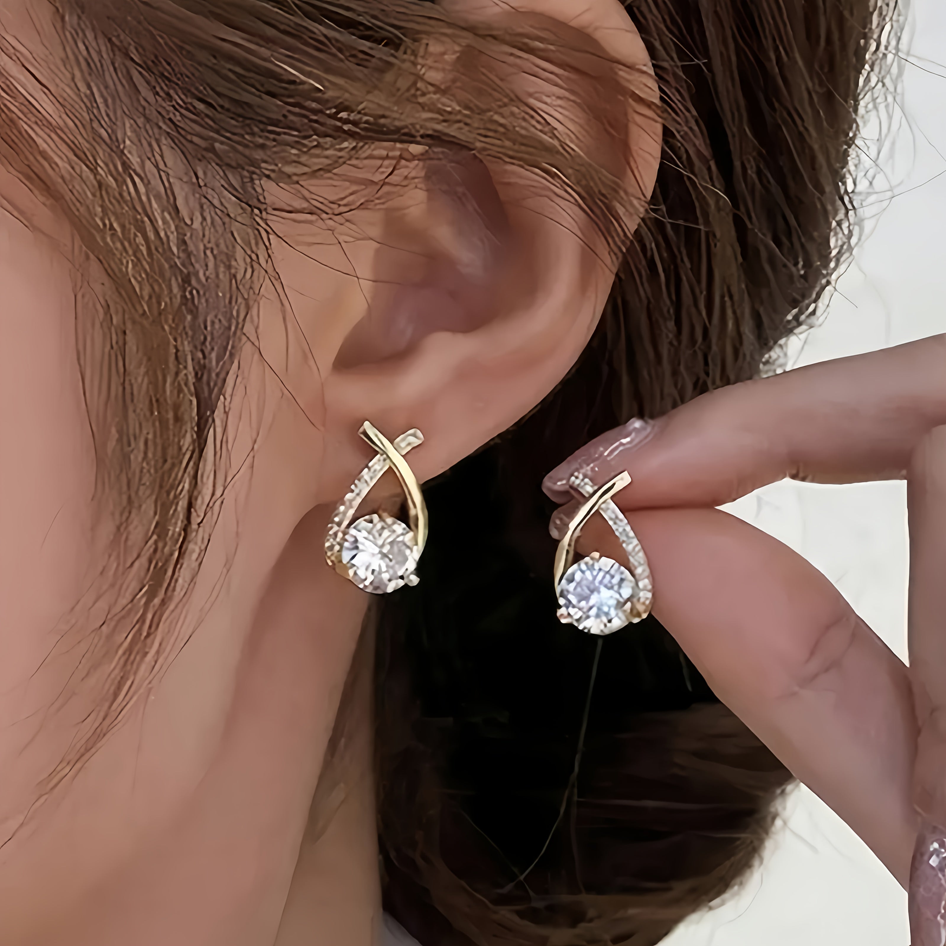 Pendientes con cruz de oro y circonitas
