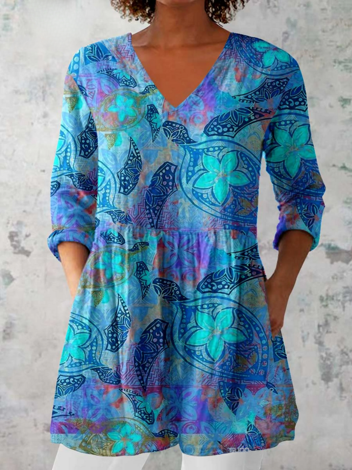 Lilia | Camisa larga con escote en V vintage