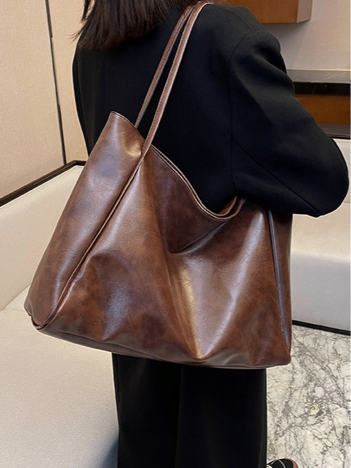 Bolso de hombro tipo canasta de cuero suave de gran capacidad