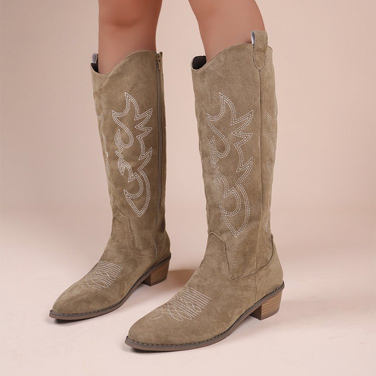Botines vaqueros de mezclilla con bordado, tacón grueso y caña alta