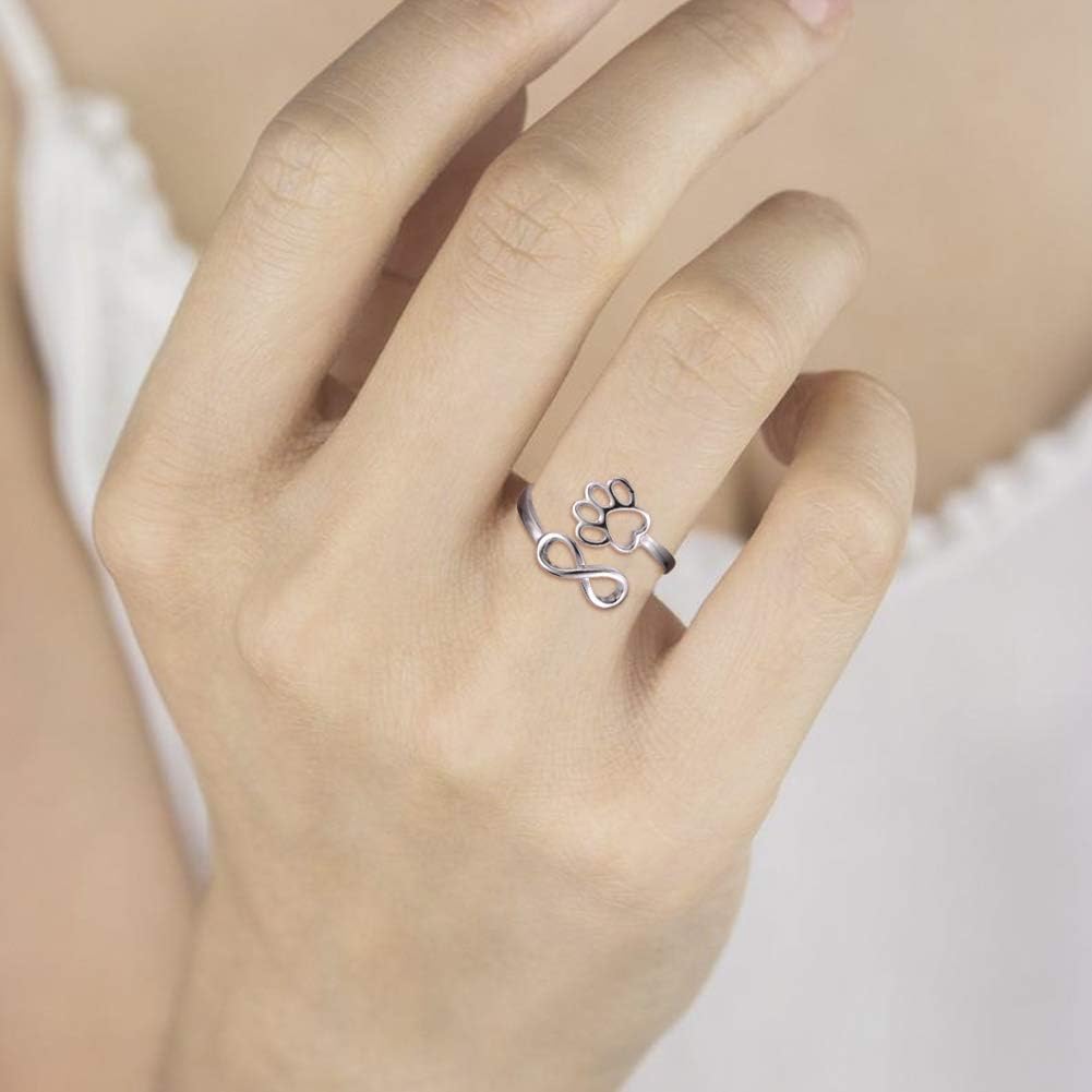 Anillo artesanal con pata y corazón