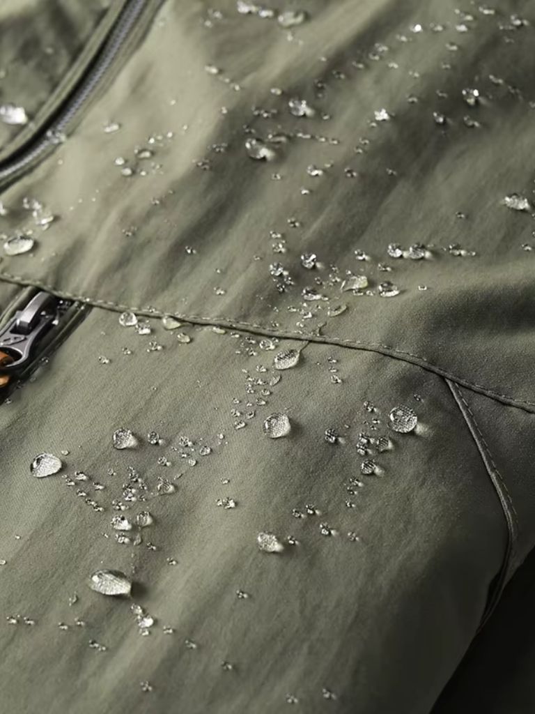 Chaqueta Táctica Impermeable para Expediciones
