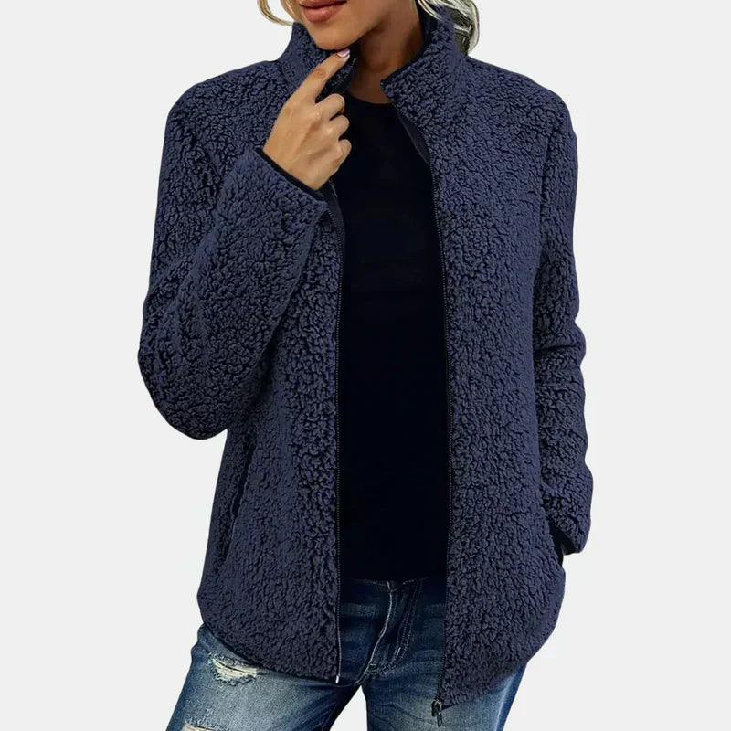 Xara | La Chaqueta Teddy Definitiva para Llevar Contigo