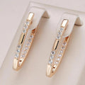 Pendientes elegantes con piedras de zirconia
