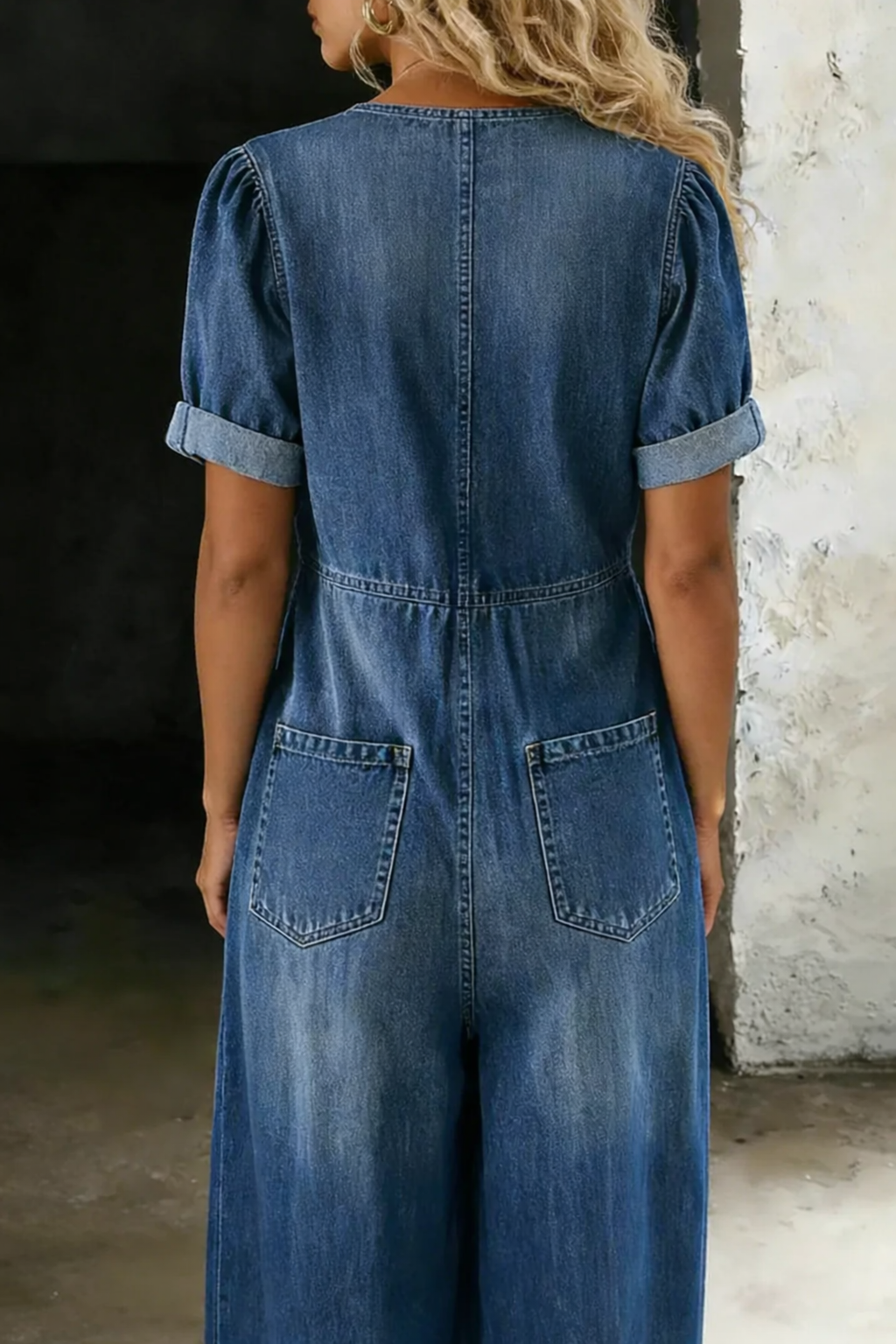 Maya | Jumpsuit de Manga Corta con Cuello en V