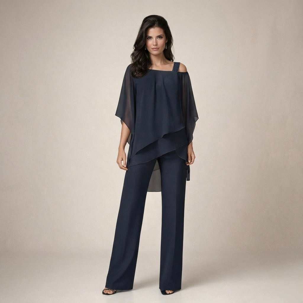Clara | Conjunto elegante con blusa de capas