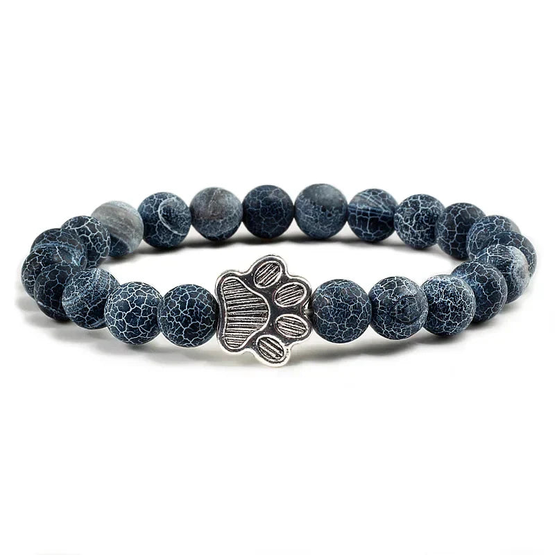 Pulsera con patas decoradas con cuentas
