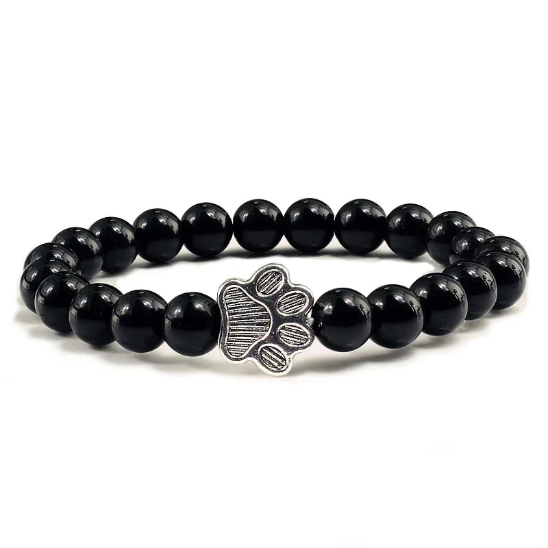 Pulsera con patas decoradas con cuentas
