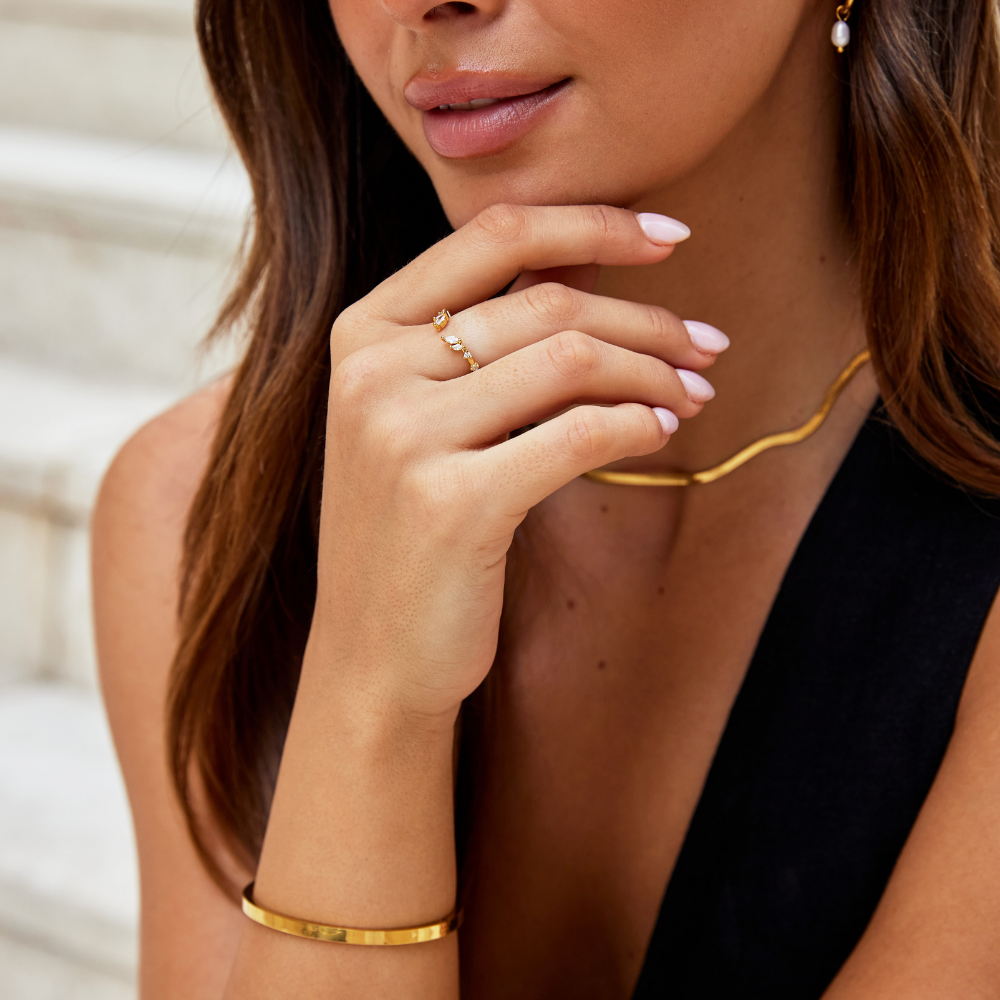 Ainara - Anillo de vino de cristal dorado