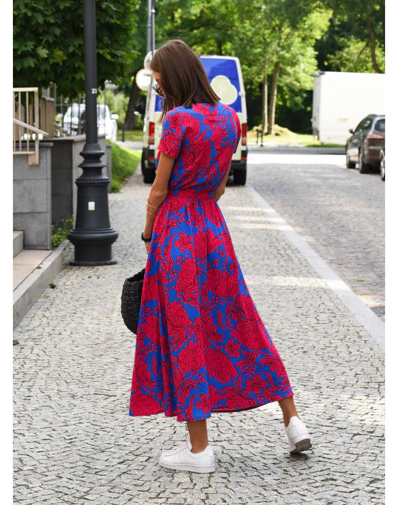Julia - Vestido elegante con escote en corazón y corte que moldea la silueta