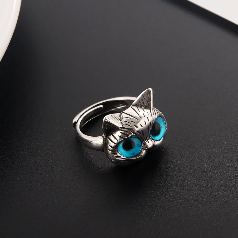 Anillo con gato de ojos azules – Anillo vintage divertido en plata con animal para los amantes de los gatos
