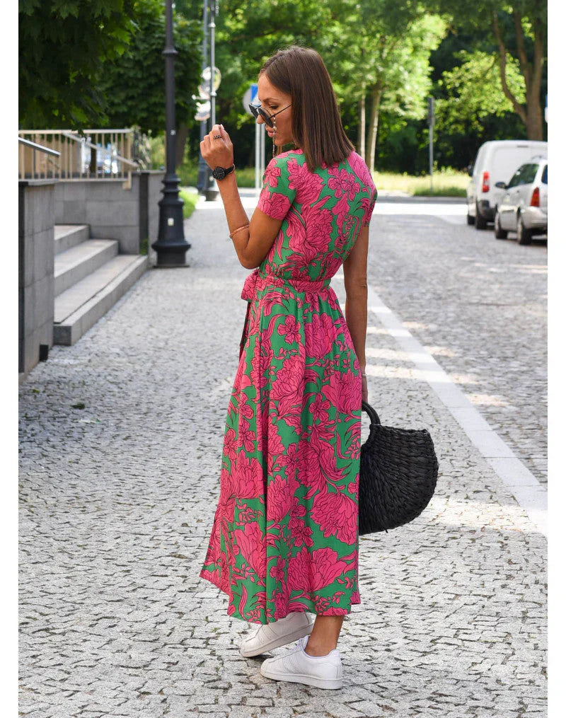 Julia - Vestido elegante con escote en corazón y corte que moldea la silueta