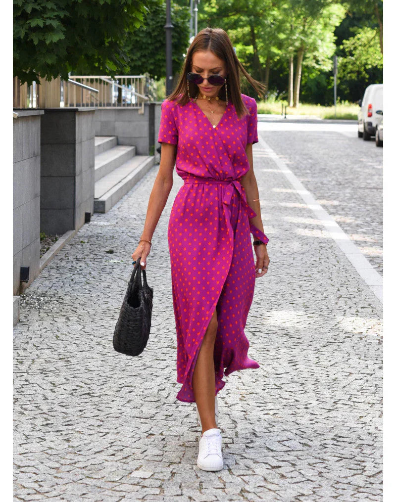 Julia - Vestido elegante con escote en corazón y corte que moldea la silueta