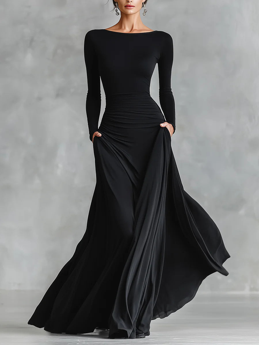 Adele - Vestido largo moderno en crepé negro con escote en barco y pliegues