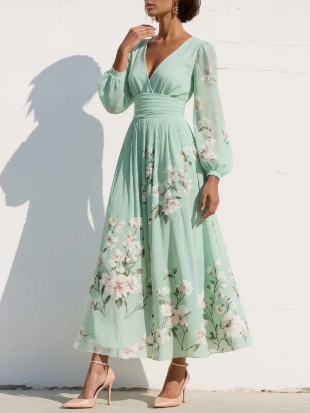 Vestido midi verde claro de chiffon con escote plisado en U