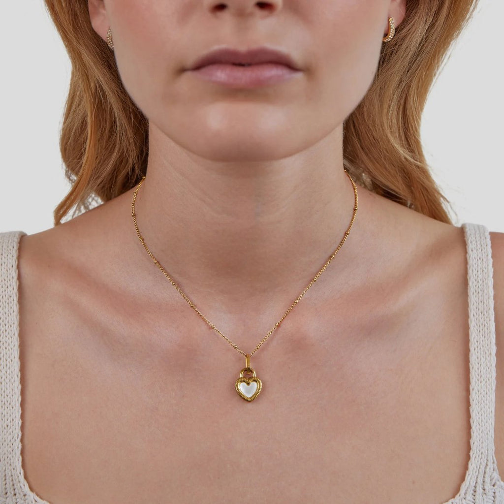 Ana Collar de corazón reversible