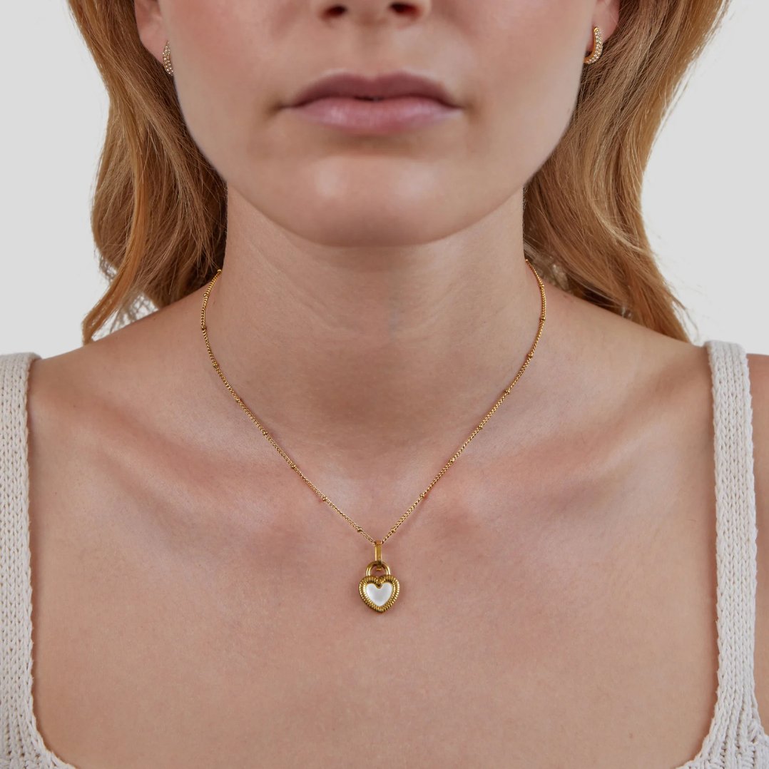 Ana Collar de corazón reversible