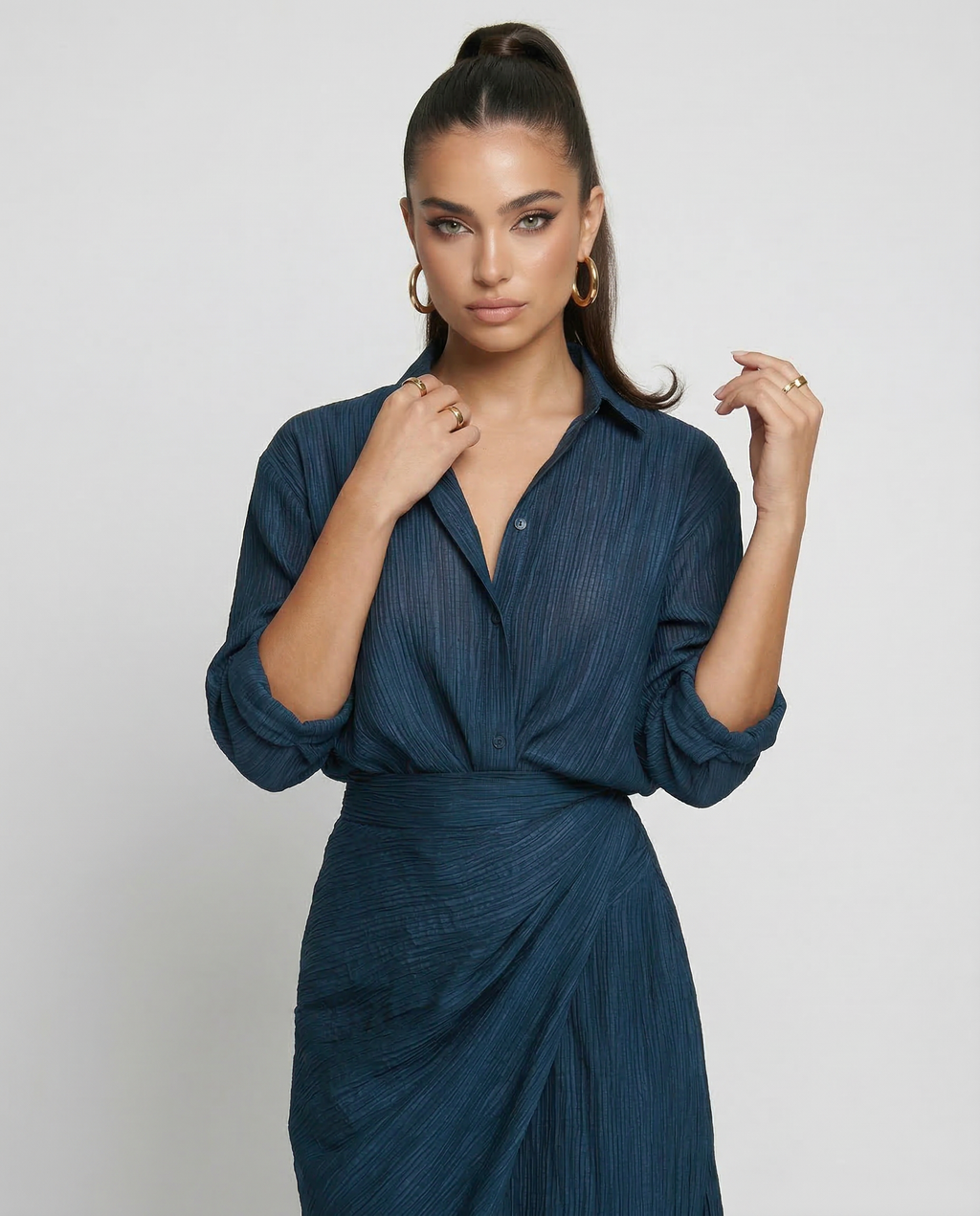 Mar| Elegante conjunto de camisa y falda larga en mezcla de algodón y lino azul oscuro