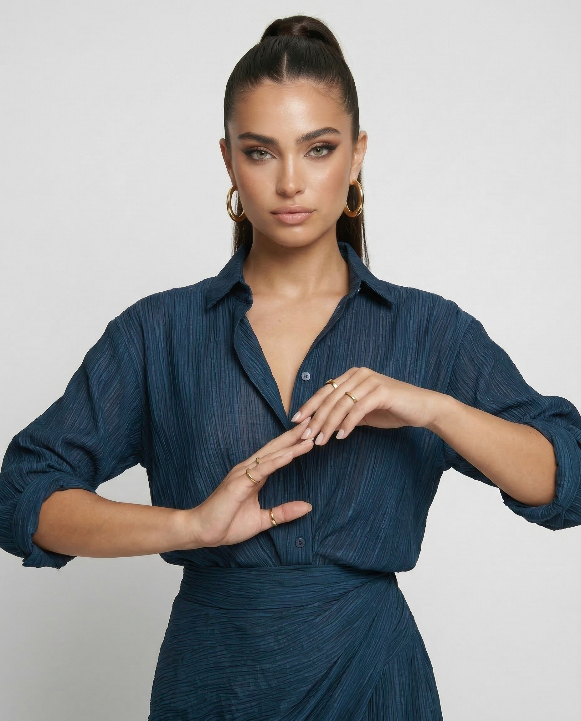Mar| Elegante conjunto de camisa y falda larga en mezcla de algodón y lino azul oscuro