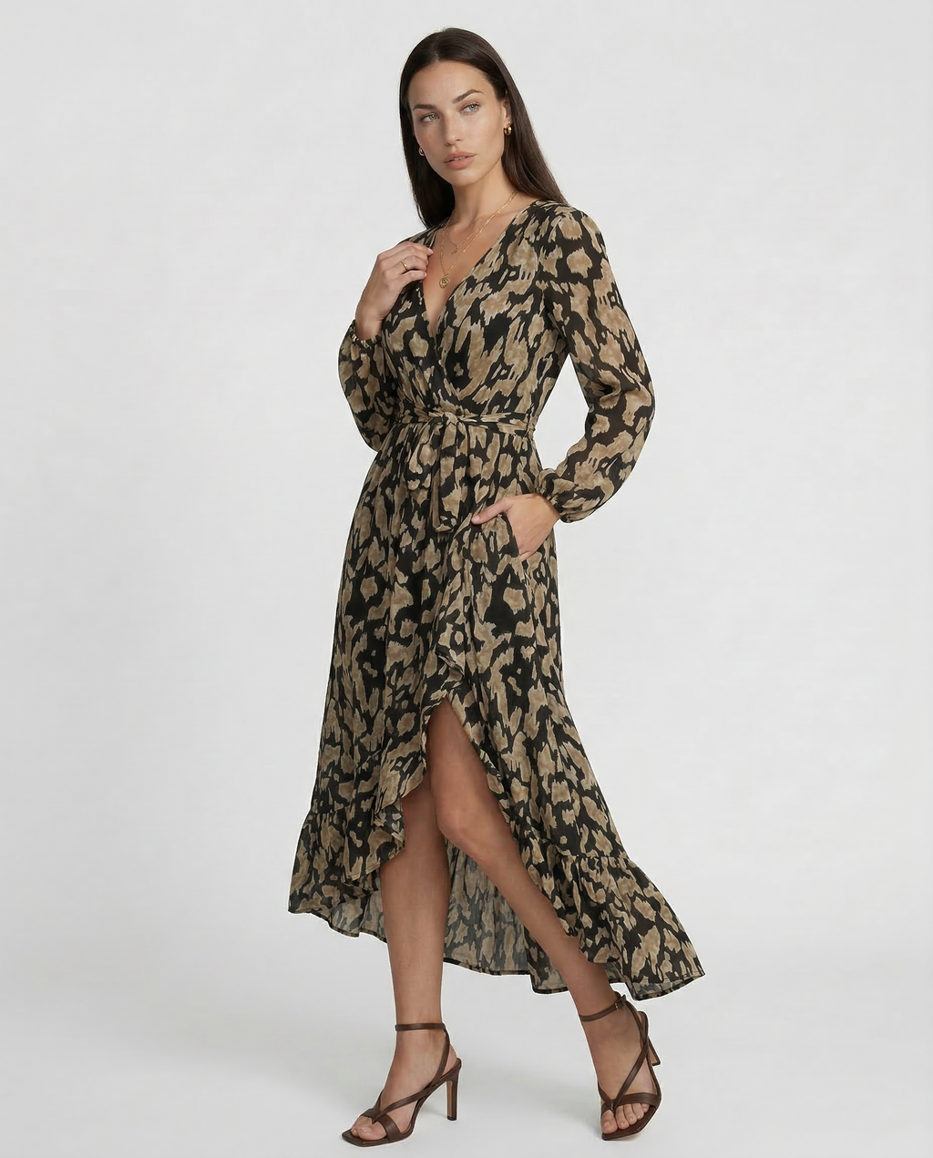 FLORA| Vestido largo estampado con mangas de farol, bajo con volantes y cinturón