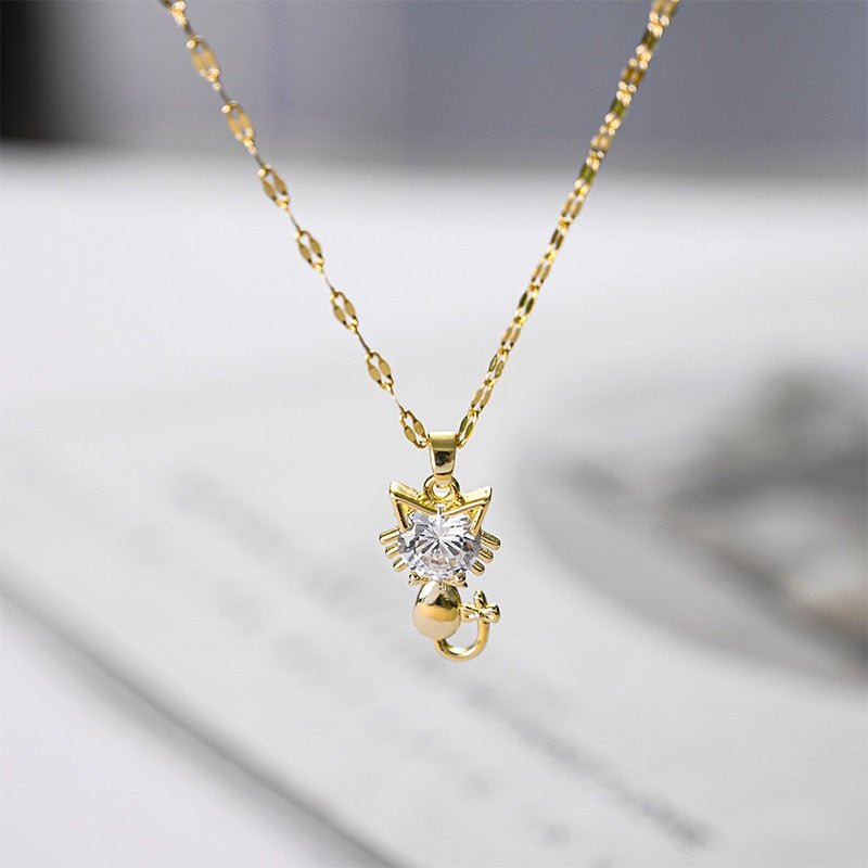 Cadena con gato chapada en oro con circonitas